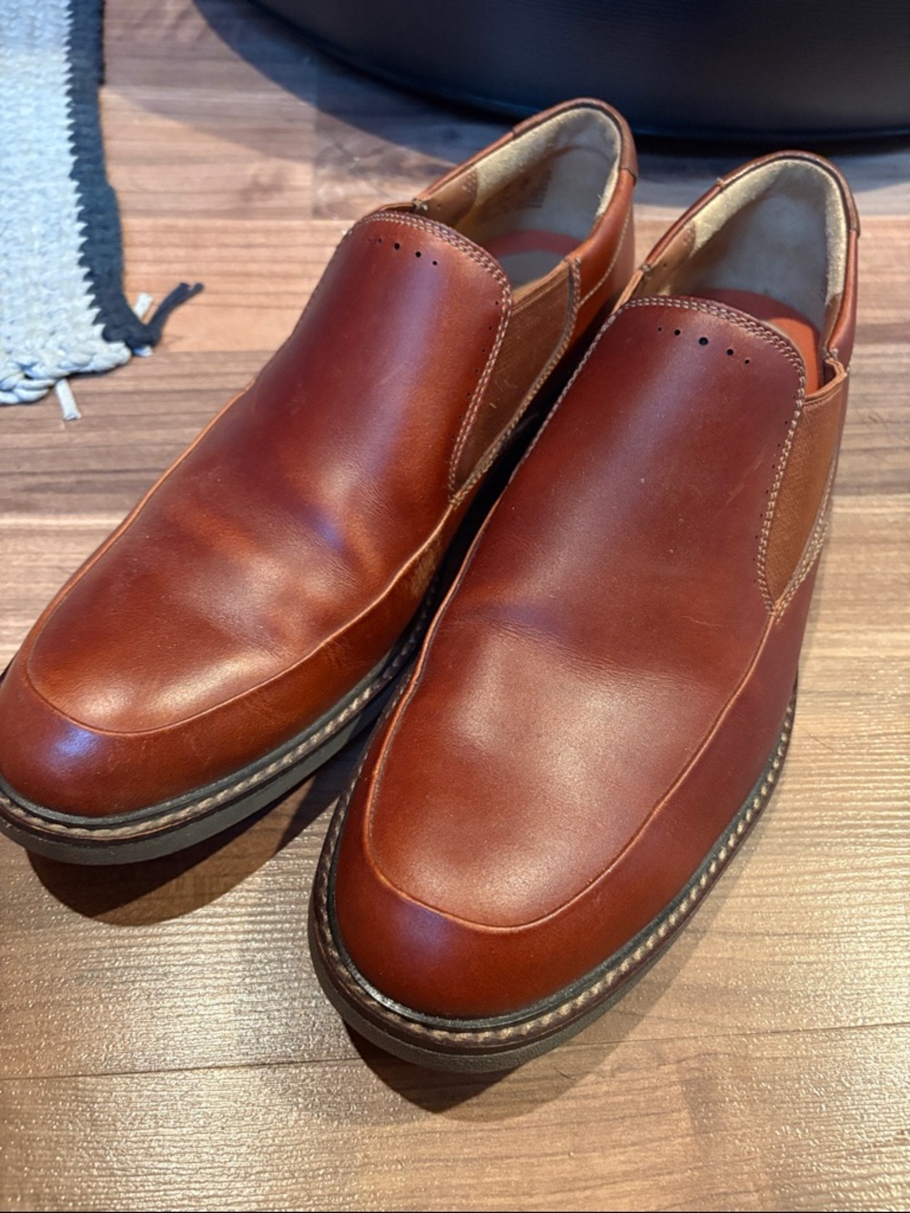 Clark’s 1825 unstructured  men’s size 11 dress shoe, slip on